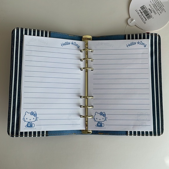 Hello Kitty Binder Notebook - Picture 6 of 8